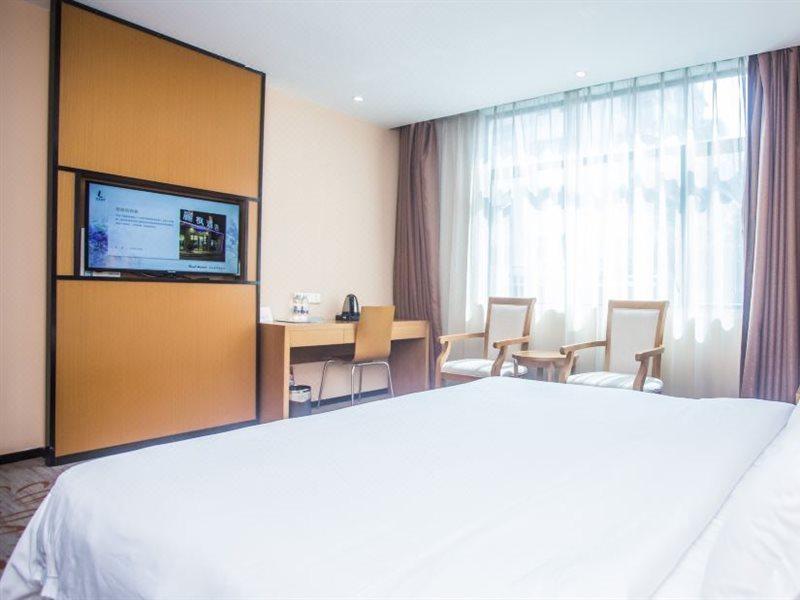 Lavande Hotel Tianhe Gangding Subway Station Branch Guangzhou Buitenkant foto