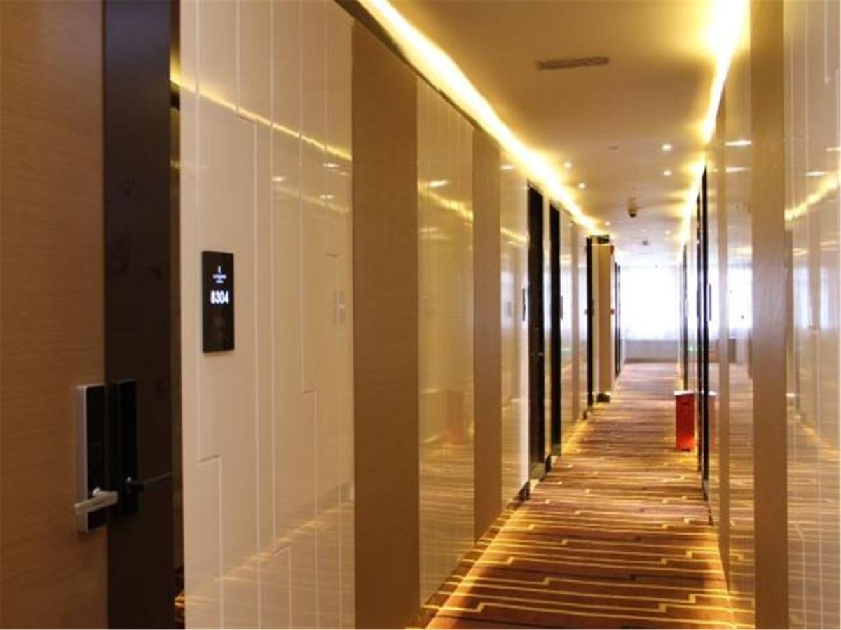 Lavande Hotel Tianhe Gangding Subway Station Branch Guangzhou Buitenkant foto